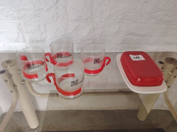 Juego de 4 Tazas de Vidrio CX30 La Radio y Mantequera Roja - imagen 1