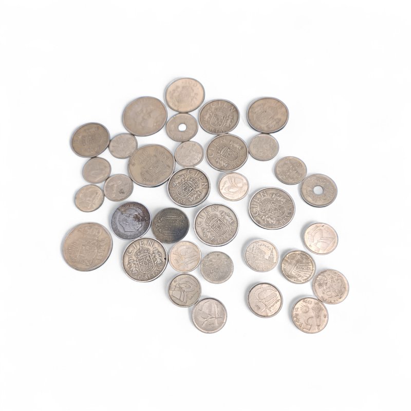 Colección de monedas y piezas metálicas