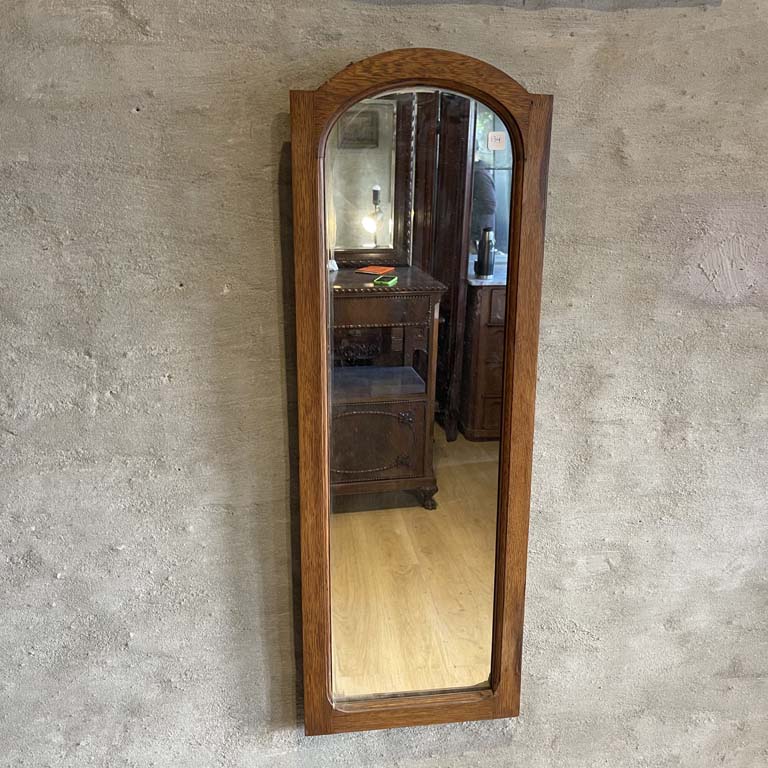 Lote siguiente: Espejo marco en roble - Medidas: 28x83cm