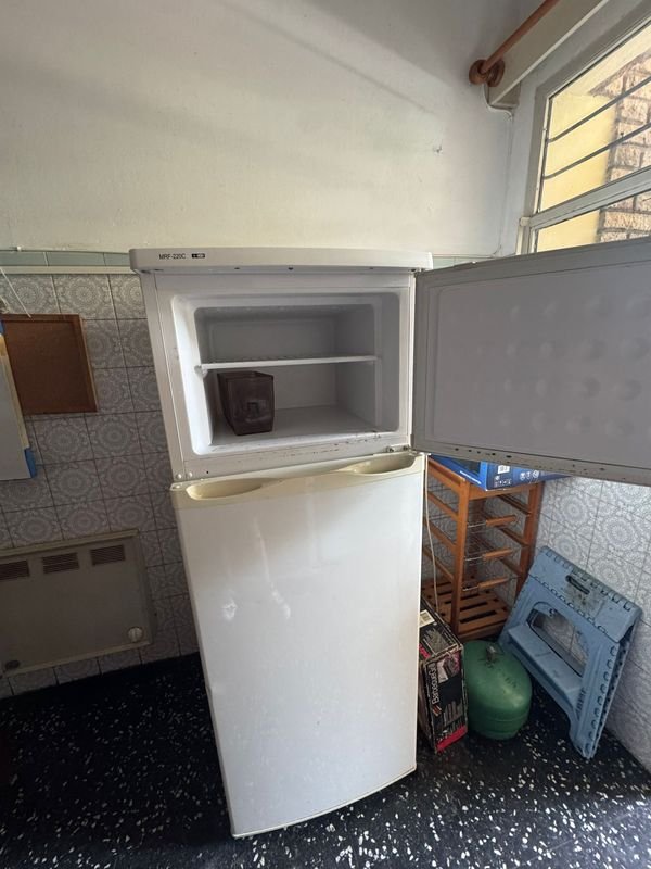 Heladera con freezer Panavox - Electrodomésticos - imagen 3
