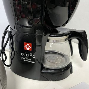 Cafetera Palermo Premium y Radio Grabador Británia Digital - imagen 3