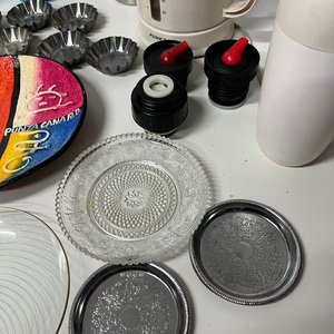 Juguera Eléctrica Punktal, Termo, Cubiertos, Vasos y Moldes para Repostería - imagen 11