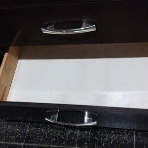 Cajonera de MDF con Puertas y Cinco Cajones - imagen 4