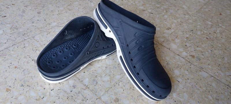 Zapatos SUECOS AZULES de cuero azul y negro