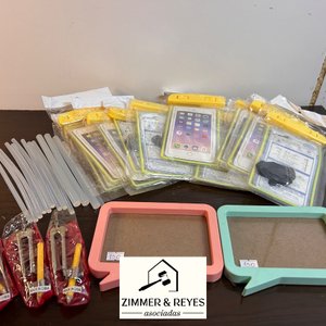 Lote siguiente: Lote de Marcos y Fundas Impermeables para Celular