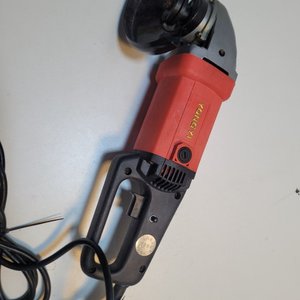 Amoladora Angular Eléctrica Yongyi con Mango Lateral, Llave y Manual - imagen 4