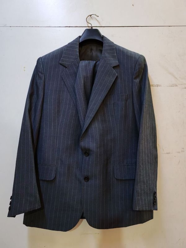 Lote siguiente: Traje De Caballero Talle Aprox L - Ropa Formal