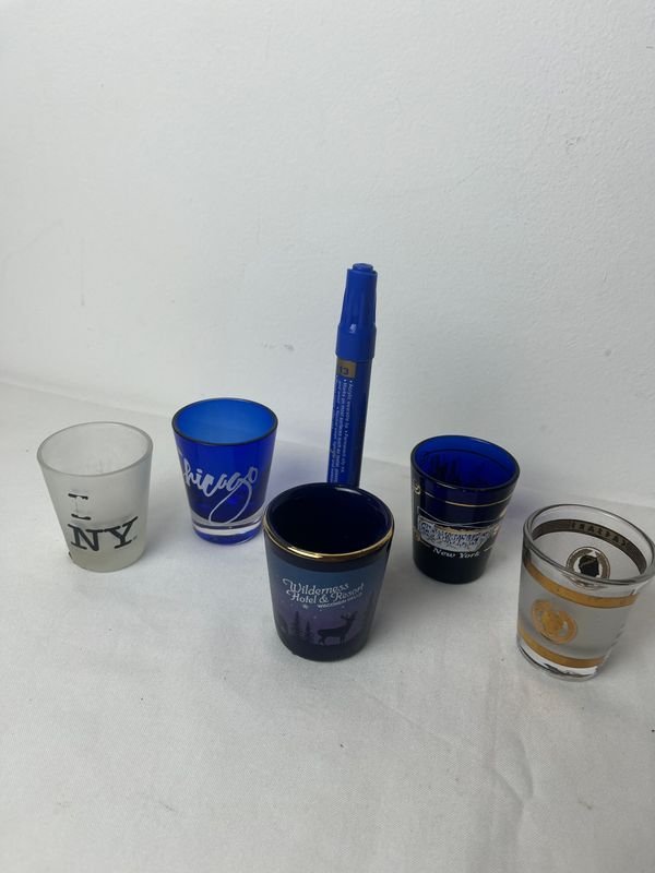 Vasos chupito de cerámica con diseño decorativo - imagen 1