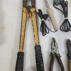 Lote de 8 Herramientas: Llave de Caño Stanley, Cizalla, Soldador y Más - imagen 2