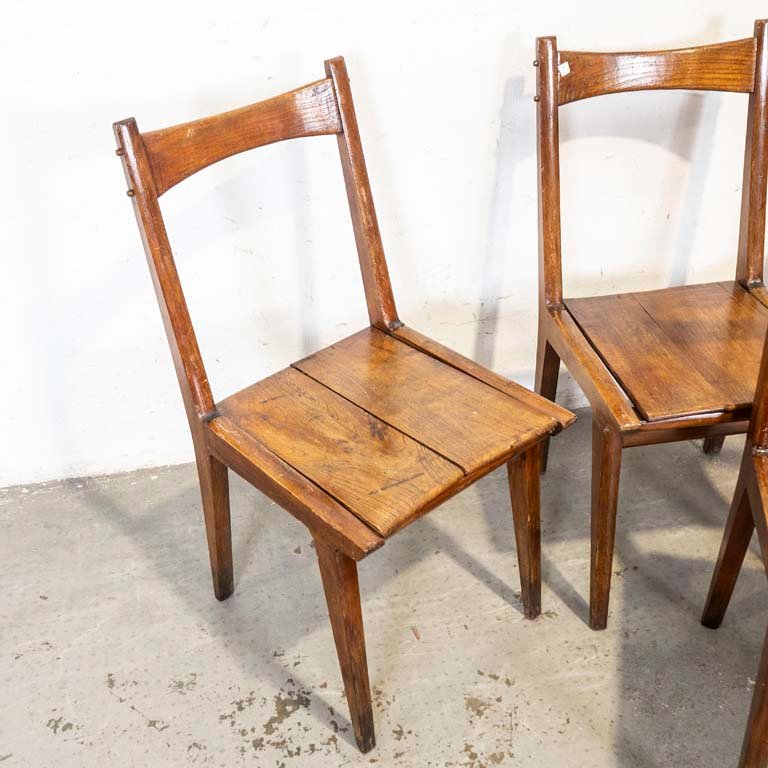 Cuatro sillas americanas con detalles en la madera y el lustre - imagen 2