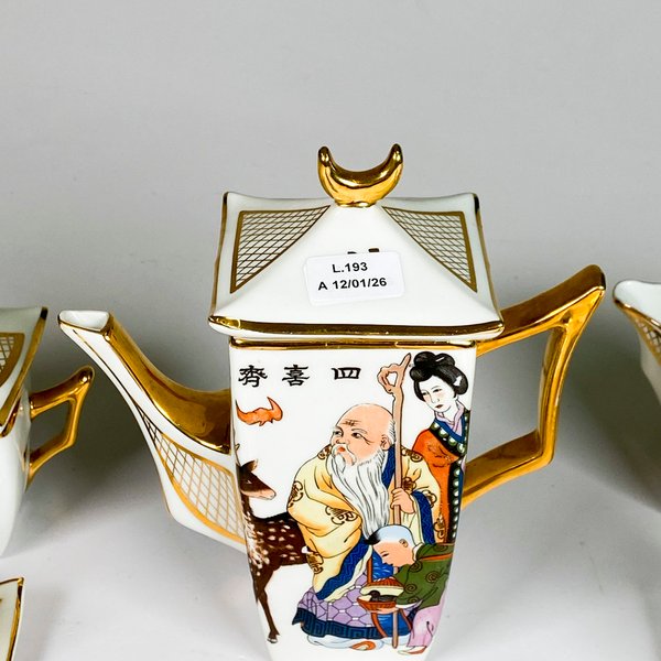 Juego de porcelana oriental para café, quince piezas decoradas personajes - imagen 7