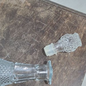 Decantador de Vidrio Transparente con Tapa Labrada - imagen 8