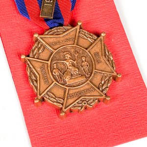 Medalla al Mérito "Smallbore National Rifle Association" y Moneda Masónica - imagen 5