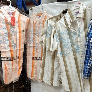 Lote de 8 Camisas Infantiles Nuevas con Diseños Variados - imagen 3