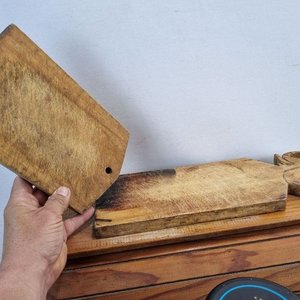 Conjunto Panera Madera con Tapa Persiana, Tablas Picar y Canastas Mimbre - imagen 3