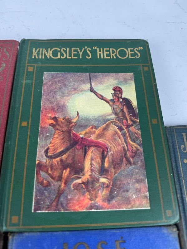 Colección de libros clásicos y biografías históricas - imagen 4