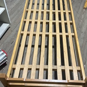 Lote anterior: Cama una plaza Impeca 