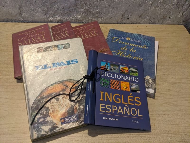 Libros y diccionarios para venta