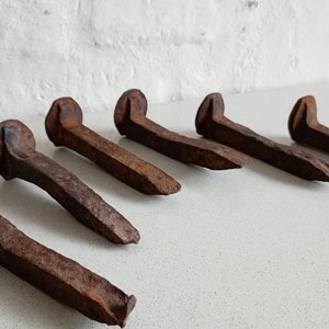 Lote de 6 Clavos de Vía de Hierro Oxidados - imagen 3