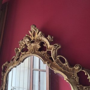 Recibidor Barroco con Espejo Dorado y Consola Estilo Mármol - imagen 6