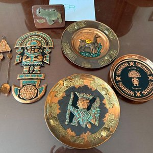 Conjunto de Artículos Decorativos de Perú y Colombia - imagen 1