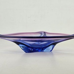 Frutero o Centro de Mesa Triangular en Cristal Murano Azul y Rosa - imagen 2