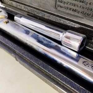 Torquímetro de 1/2" con Accesorios en Estuche - imagen 3