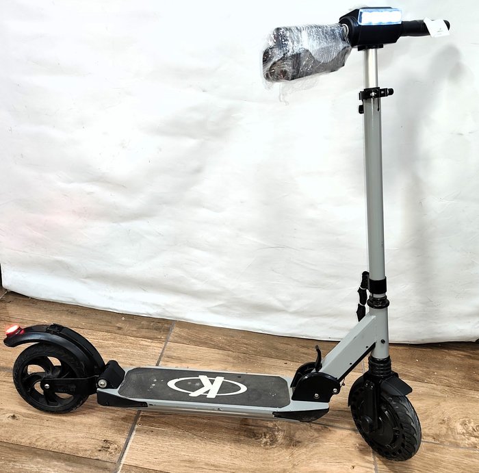 Item 16832 - Image 1