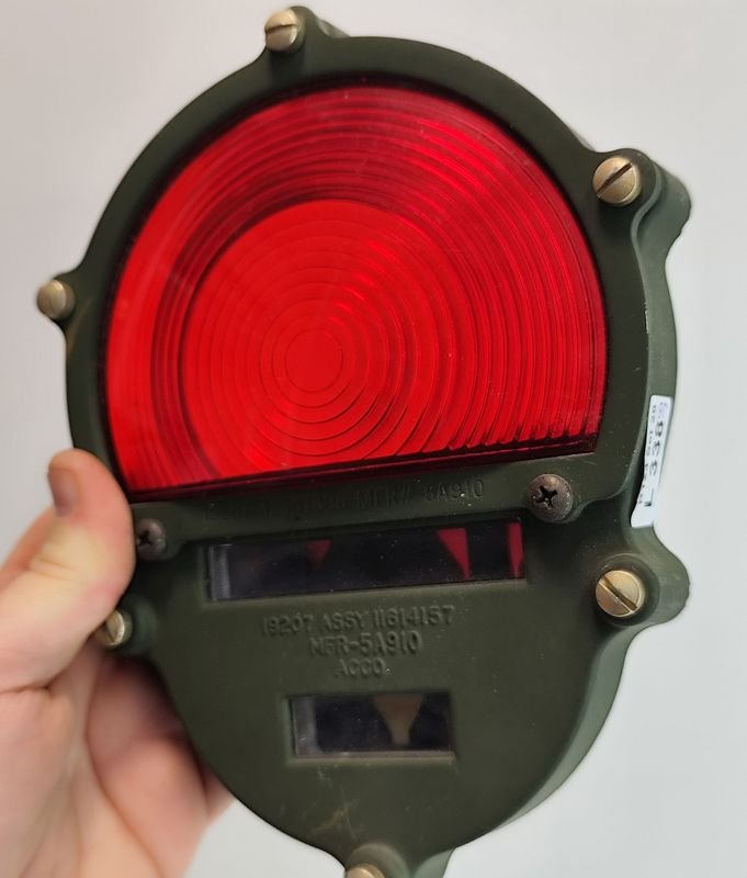 Farol Trasero para Humvee Militar