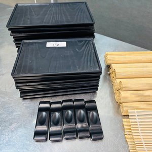 Lote de Platos de Melamina y Posa Palitos - imagen 2