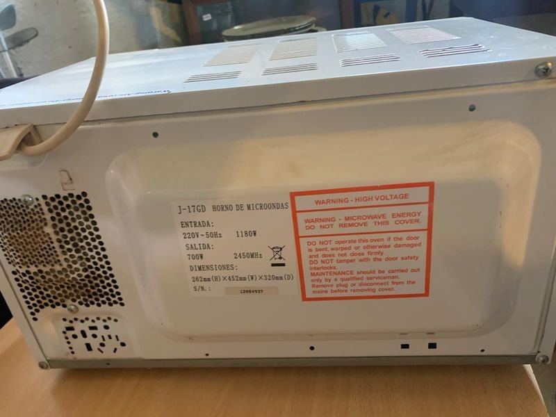 Microondas marca James en venta - imagen 3