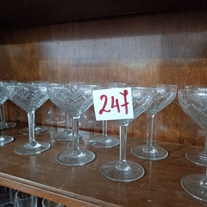 Lote anterior: Juego de 12 Copas de Champagne Talladas