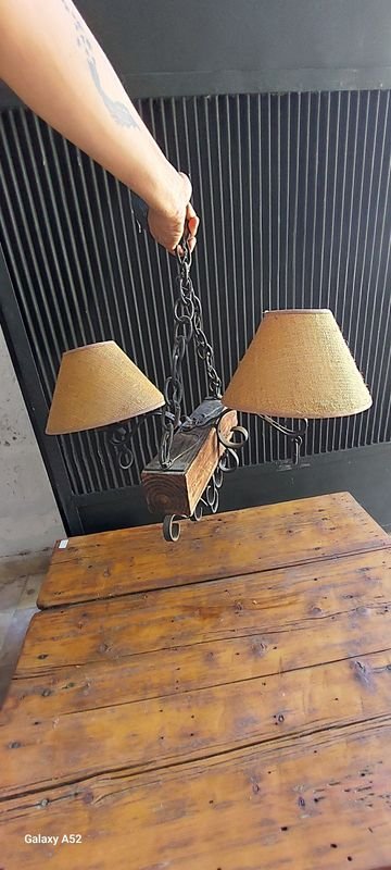 Lámparas antiguas de madera y hierro - imagen 2