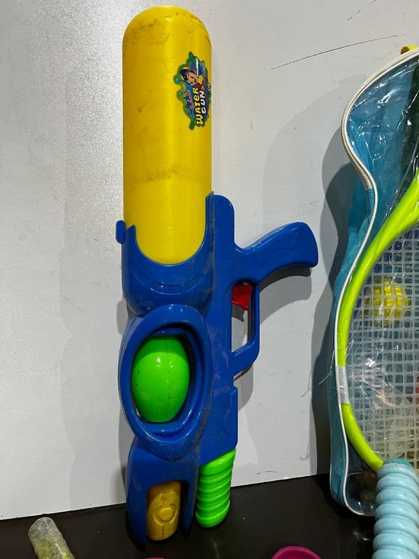 Juguetes para niños: agua, tenis y burbujas - imagen 2
