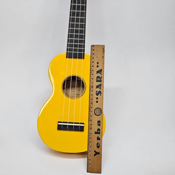 Ukelele con funda - Instrumento musical de cuerda - imagen 3