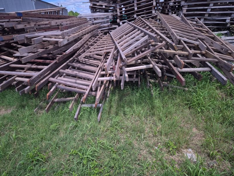 Lote anterior: Escaleras de madera para cosecha - Pallets y tablas