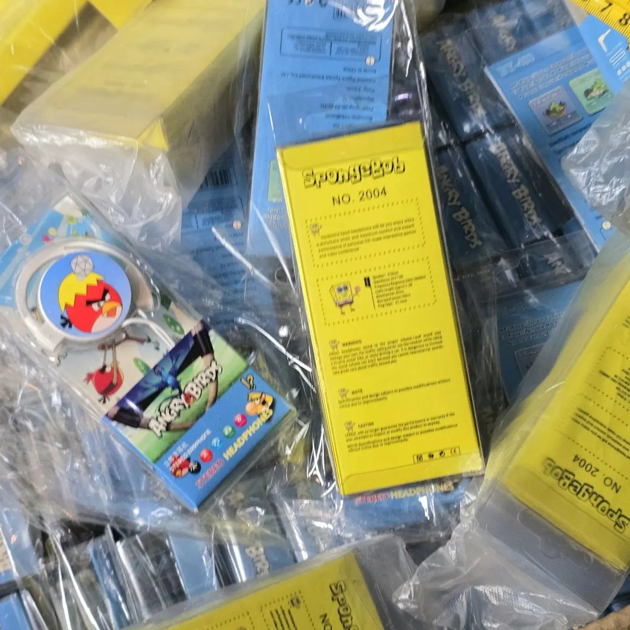 Ofertas de Auriculares con Temas de Angry Birds y SpongeBob - imagen 3