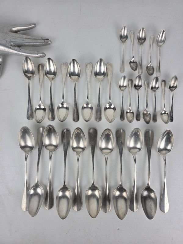 Juego de 24 Cucharas Christofle para Café, Té y Postre