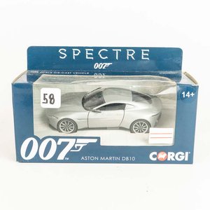 Lote anterior: Auto Aston Martín de la película de James Bond Spectre escala 1/36  colección Die Cast en su caja original.