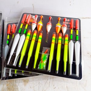Set de 15 Boyas de Pesca - imagen 2