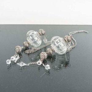 Lote anterior: Par de Colgantes Decorativos de Vidrio y Metal con Cristales