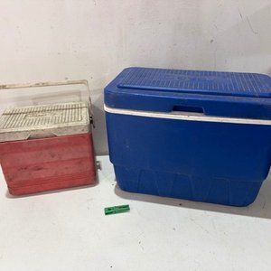 Lote siguiente: Set de 2 Conservadoras Azules y Rojas