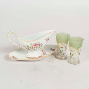 Salsera Francesa de Loza con Flores y 2 Vasos Esmaltados - imagen 1
