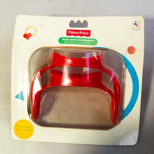 Lote de 11 piezas: Maracas de madera, peines para mascotas y asas para mamaderas - imagen 3