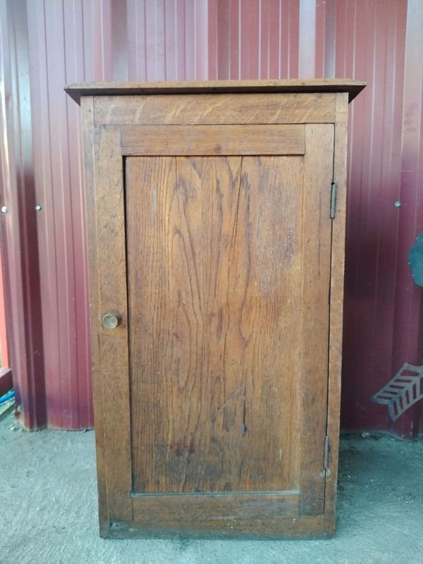 Mesa de luz de roble con diseño antiguo - imagen 1