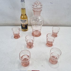 Elegante Juego de Licorera Rosa Salmón con Seis Copitas - imagen 2