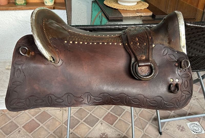Montura de cuero para caballo en excelente estado - imagen 2
