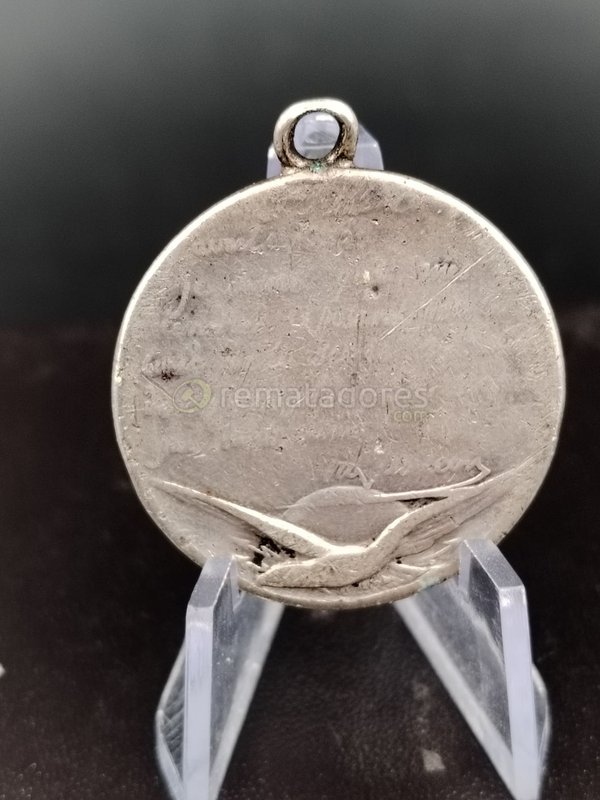 Medalla Antigua de Plata con Diseño de Ave - imagen 1