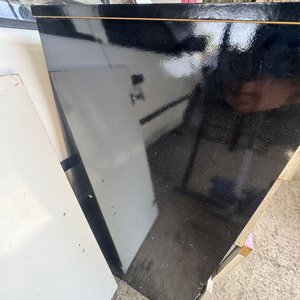 Cómoda blanca con cajones y puerta, requiere ajuste - imagen 3