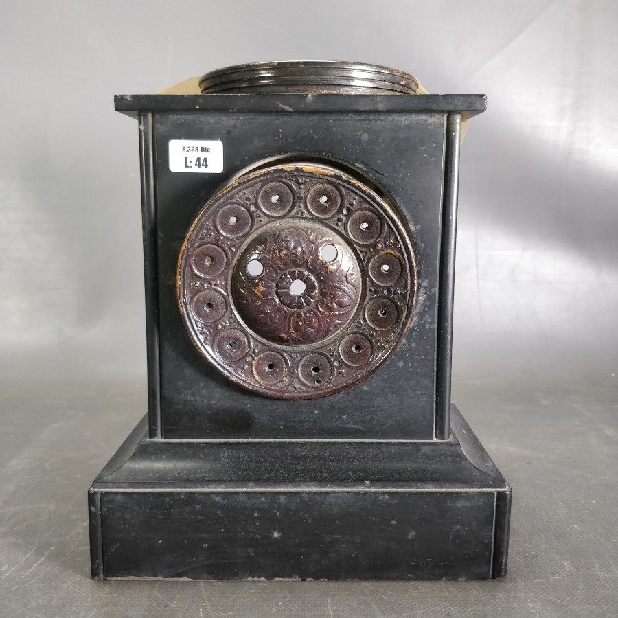 Item 15861 - Image 1